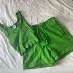 NWOT Aritzia TNA Sweat Set (Size Small)